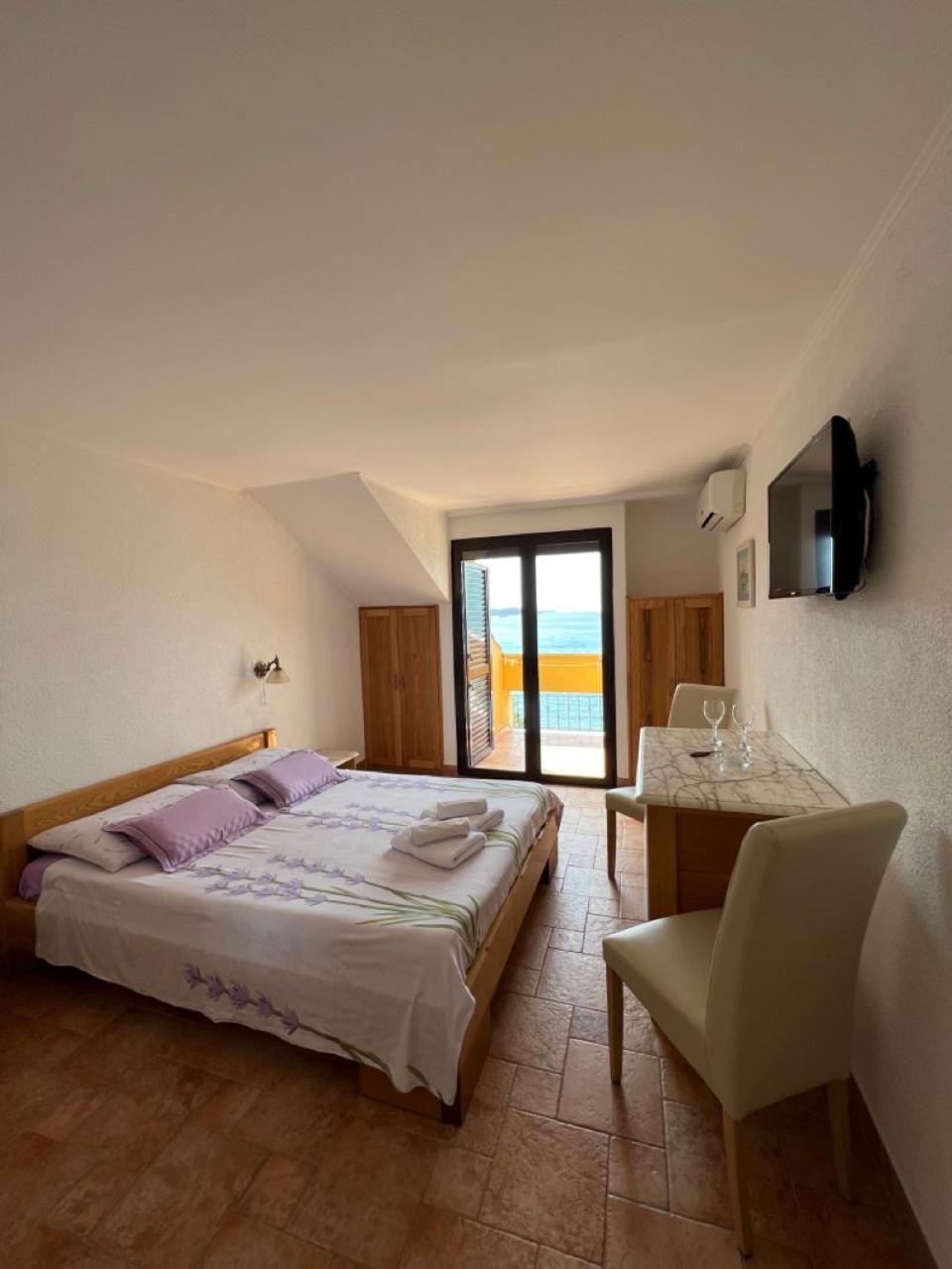 רוביני Rooms Figarola מראה חיצוני תמונה