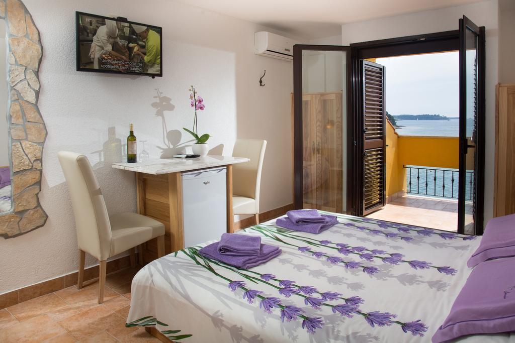 רוביני Rooms Figarola מראה חיצוני תמונה