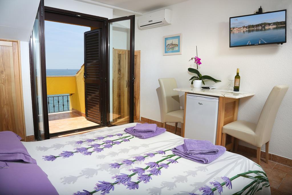 רוביני Rooms Figarola מראה חיצוני תמונה